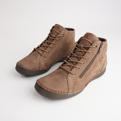 Fergey 67 Castagne Ankle Boots