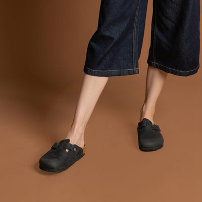 Boston Oiled Leather Black Flats