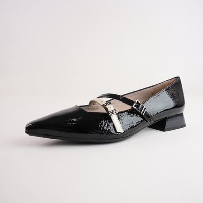 Bhi243567 Black Patent/ Milk Patent Leather Flats