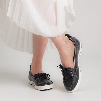 Sophie Iv Black Leather Sneakers