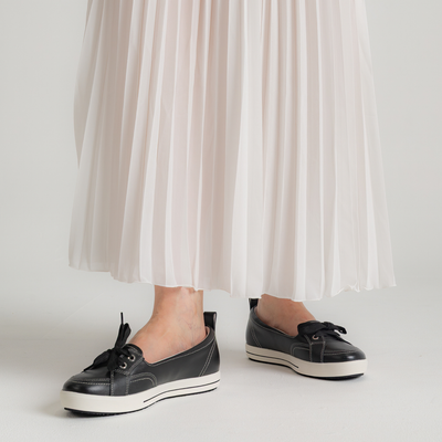 Sophie Iv Black Leather Sneakers