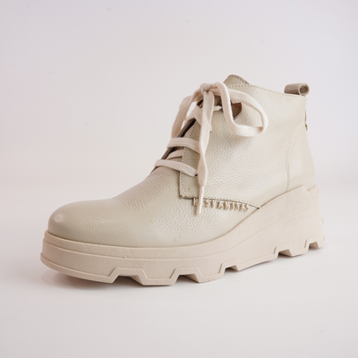 Hi243715 Milk Leather Ankle Boots