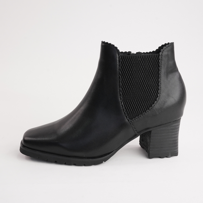 Loz Black Leather Ankle Boots