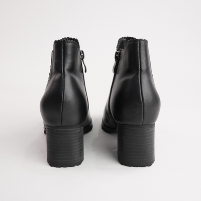 Loz Black Leather Ankle Boots