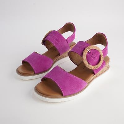 Aspen Fuchsia Leather Sandals