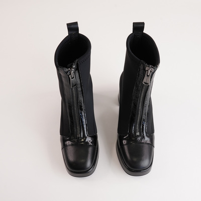 Hi243658 Black/ Neo Black Ankle Boots