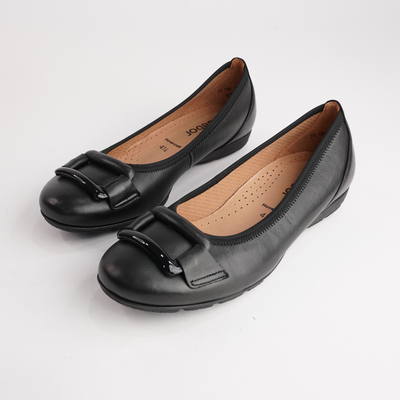 Gwenyth Black Leather Ballet Flats