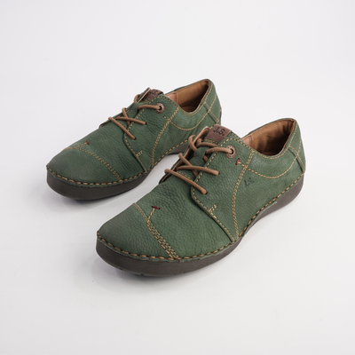 Fergey 20 Grun Leather Lace Up Flats