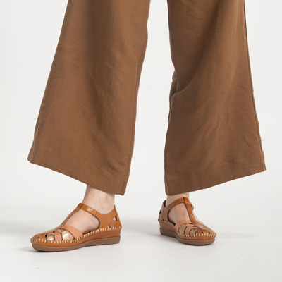 W8k-0705c1 Brandy Leather Sandals