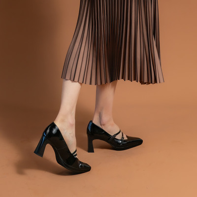 Hi243523 Black Patent Leather Heels