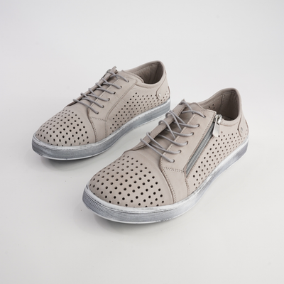 Eg17 Taupe Leather Sneakers