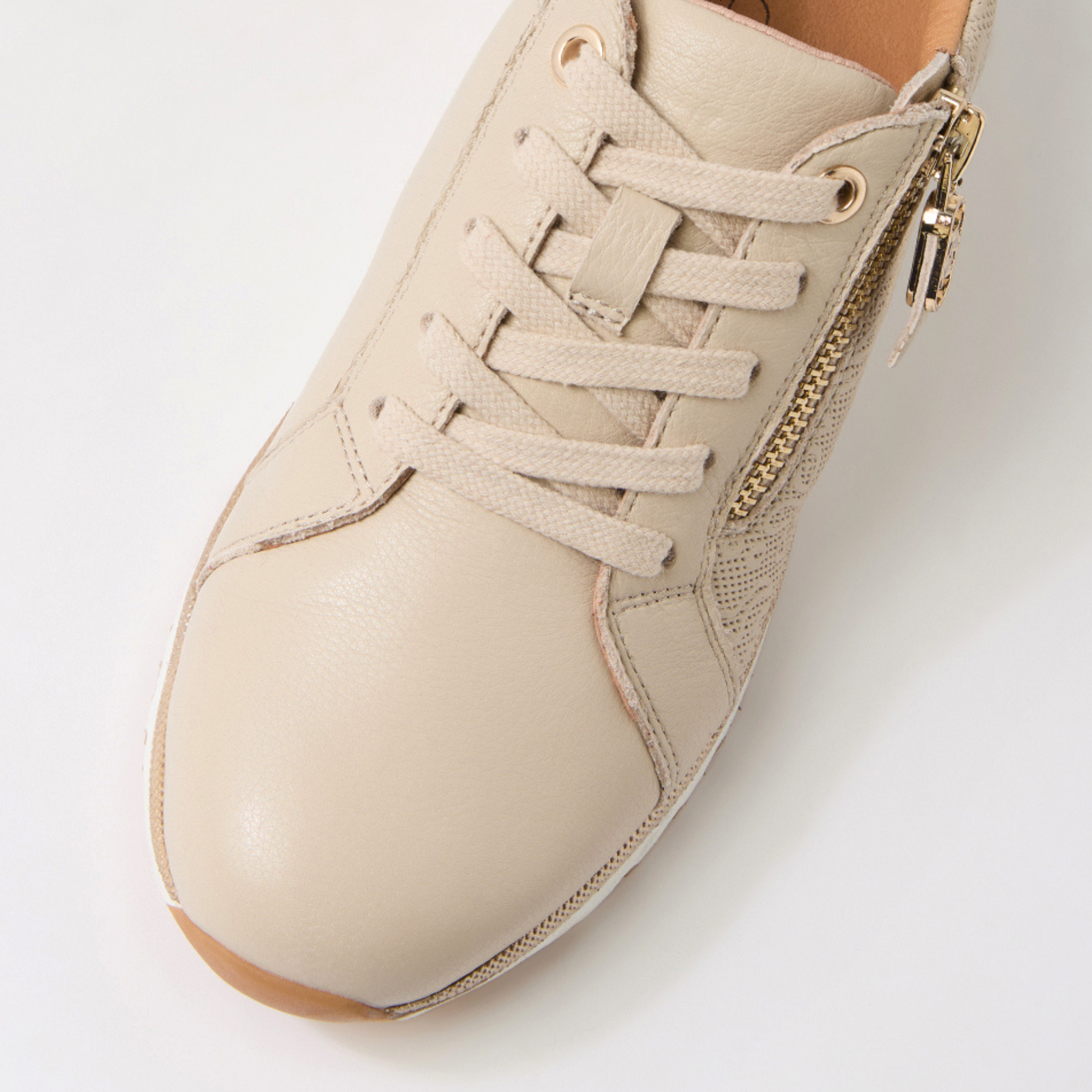 Lovin Almond Leather Sneakers