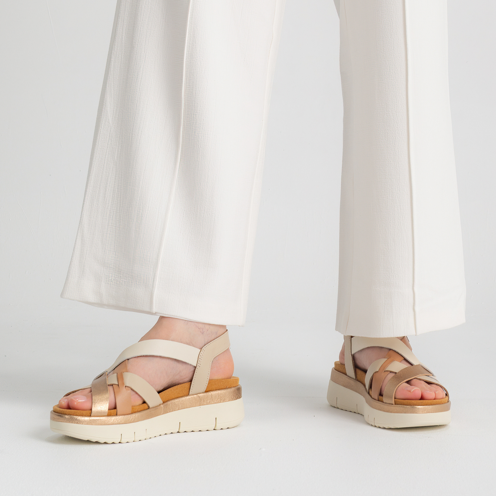 W4n-0650c1 Natural Multi Leather Sandals