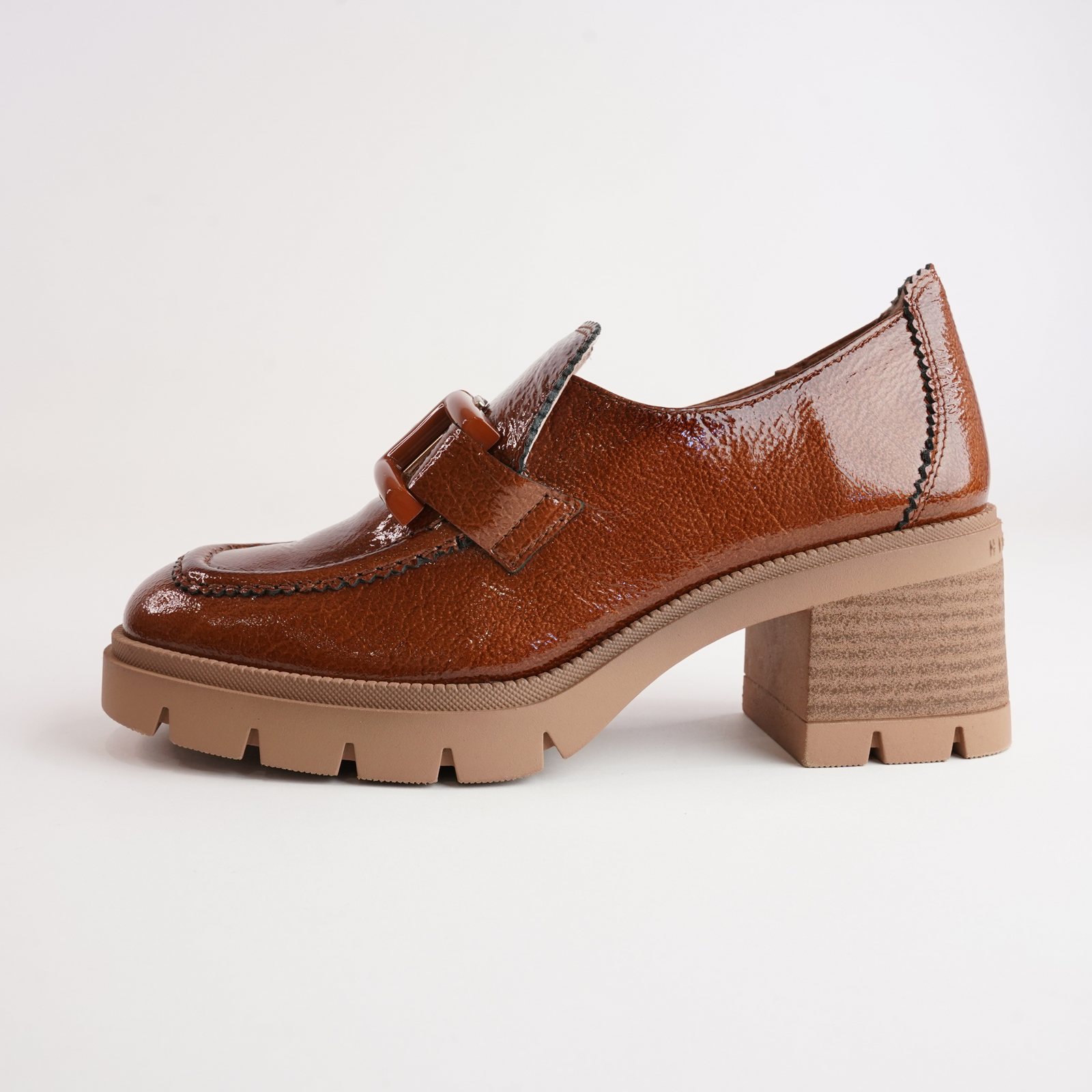 Hi243604 Cuero Patent Leather Heels