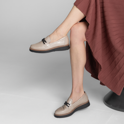 10070 Piedra Leather Loafers