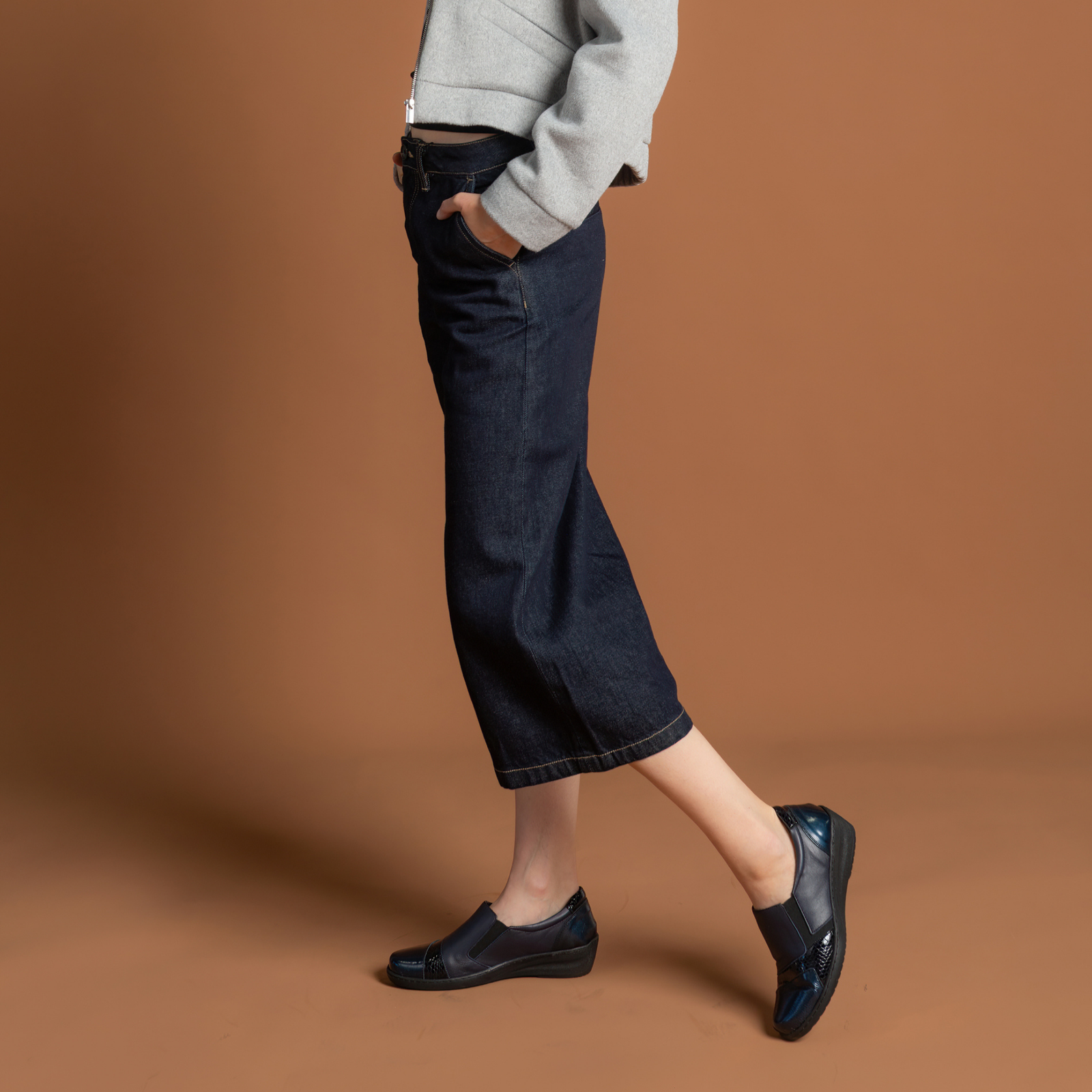 Cp461-18 Navy Patent Leather Flats