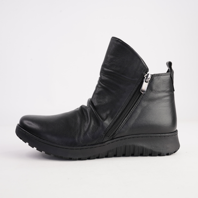 Express Black Leather Ankle Boots