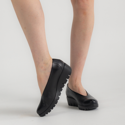 Caroline Black/ Black Leather Wedges