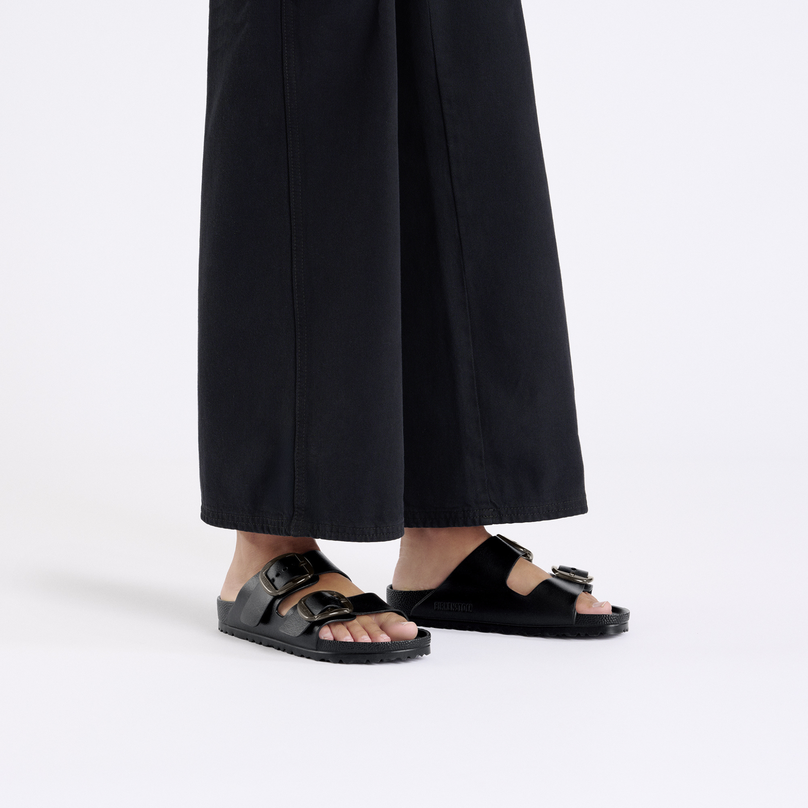 Arizona Eva Big Buckle Black Sandals