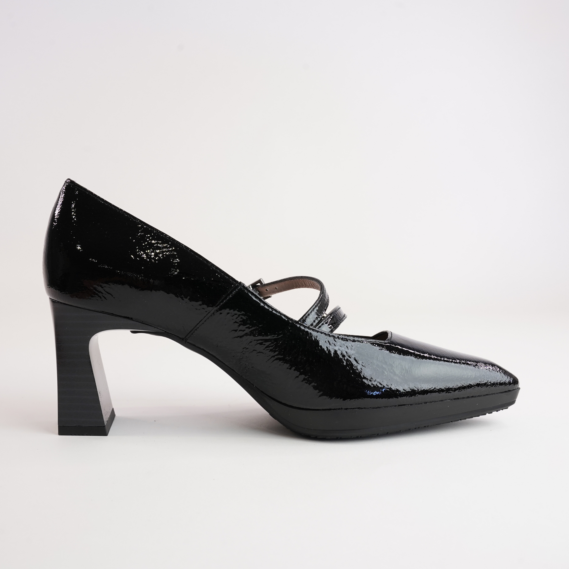 HI243523 Black Patent Leather Heels