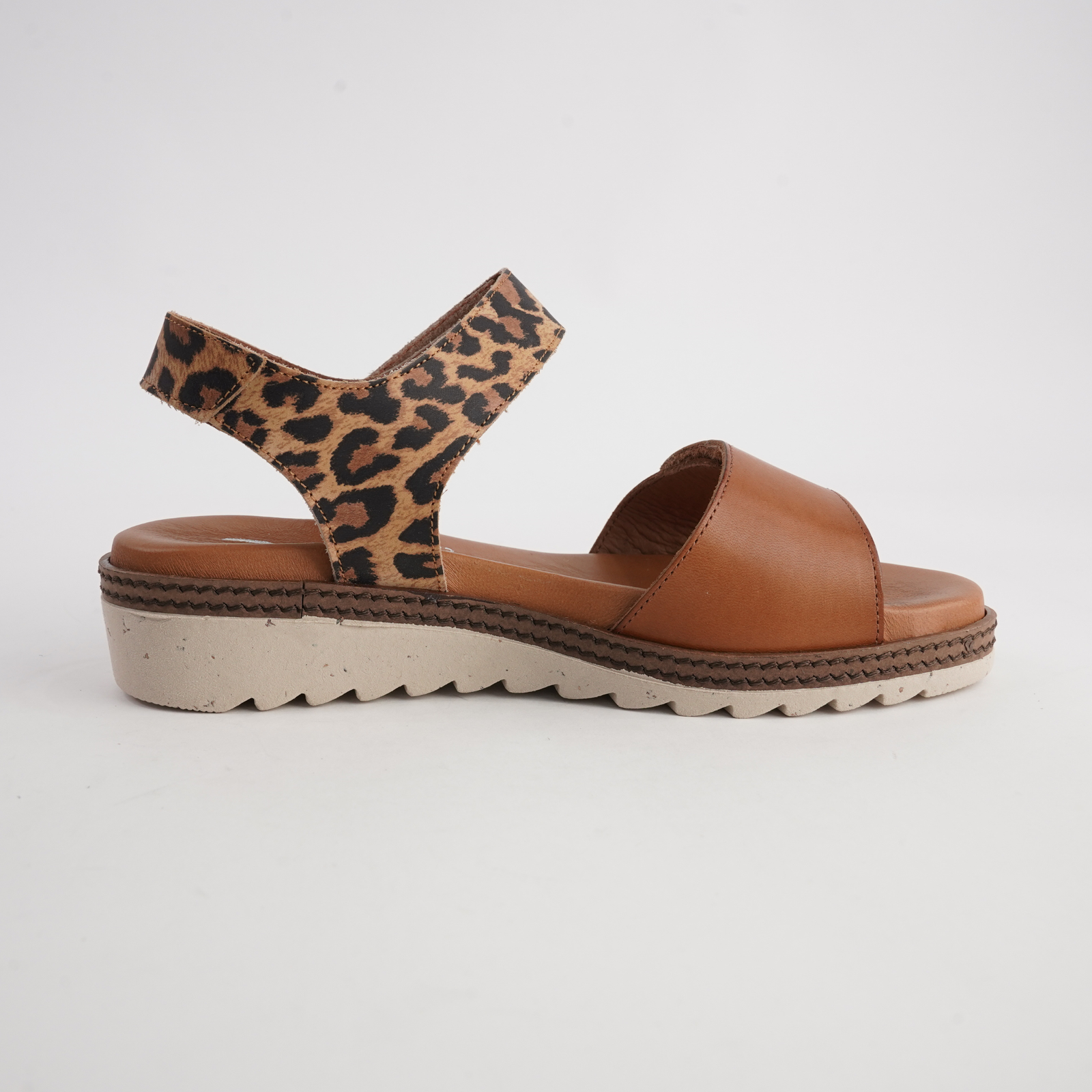 Lapel Cuero/ Leopard Leather Sandals