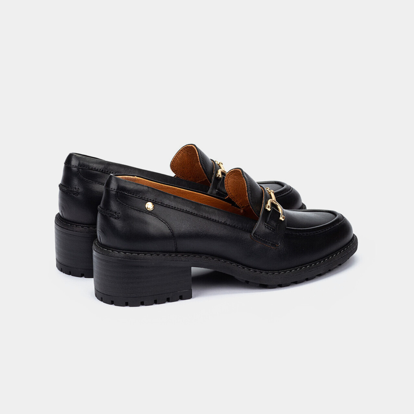 W0D-3920 Bkack Leather Loafers