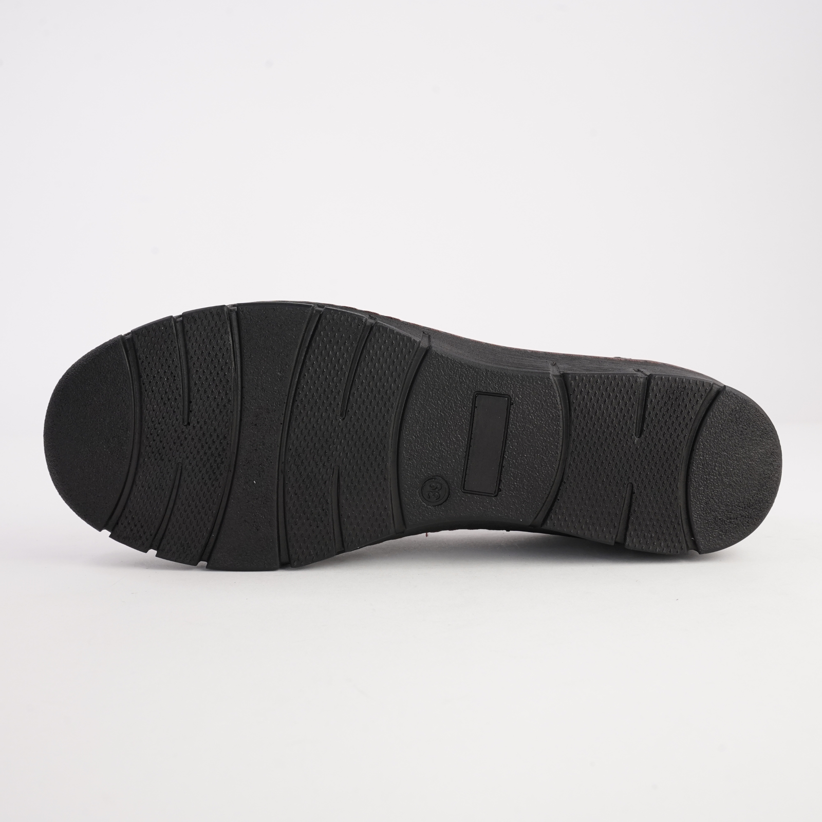 CP314-22 Black Croc Leather Flats