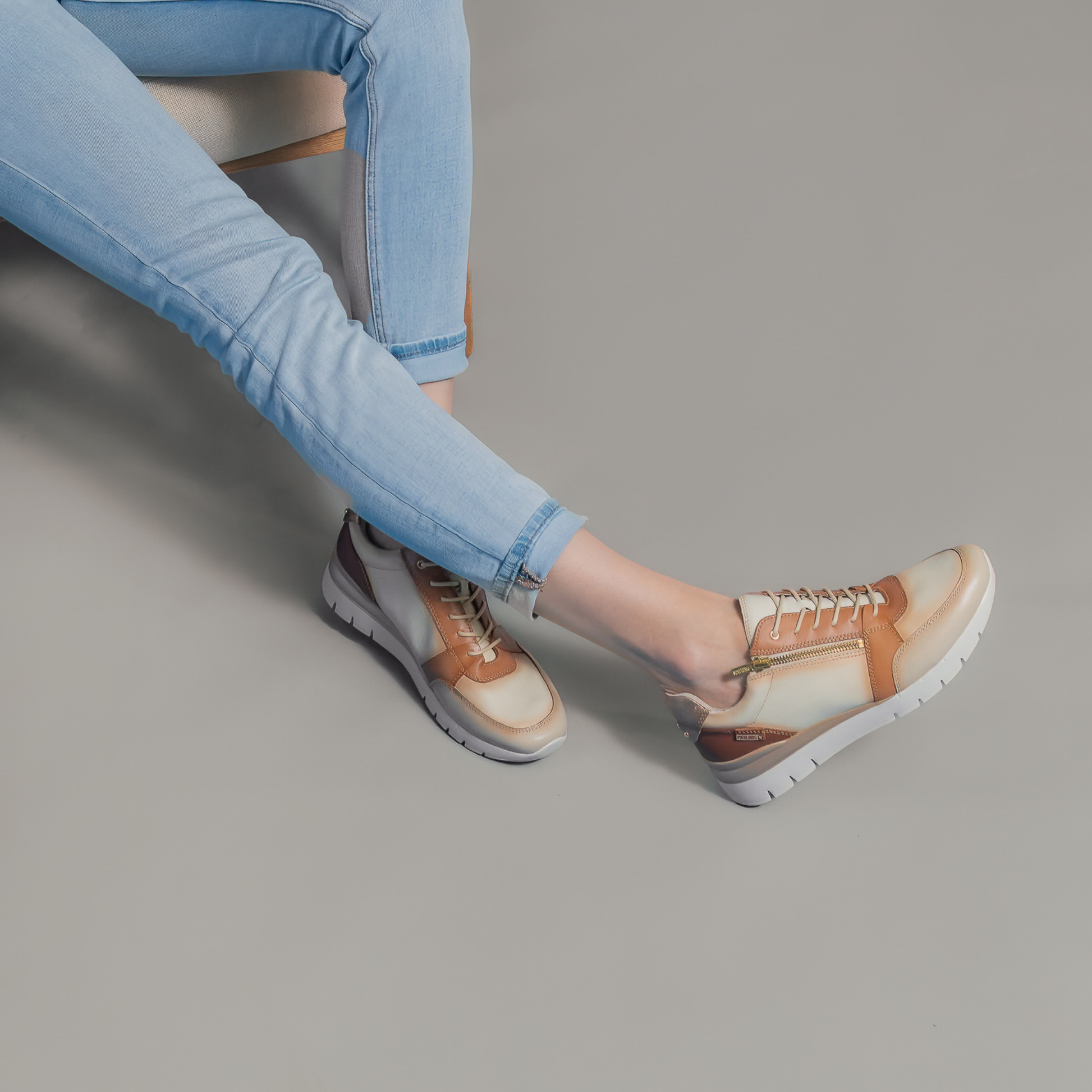 W4R-6718C4 Nata Leather Sneakers