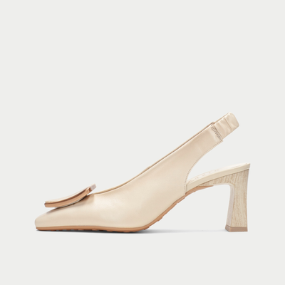 HV264762 Almond Heels