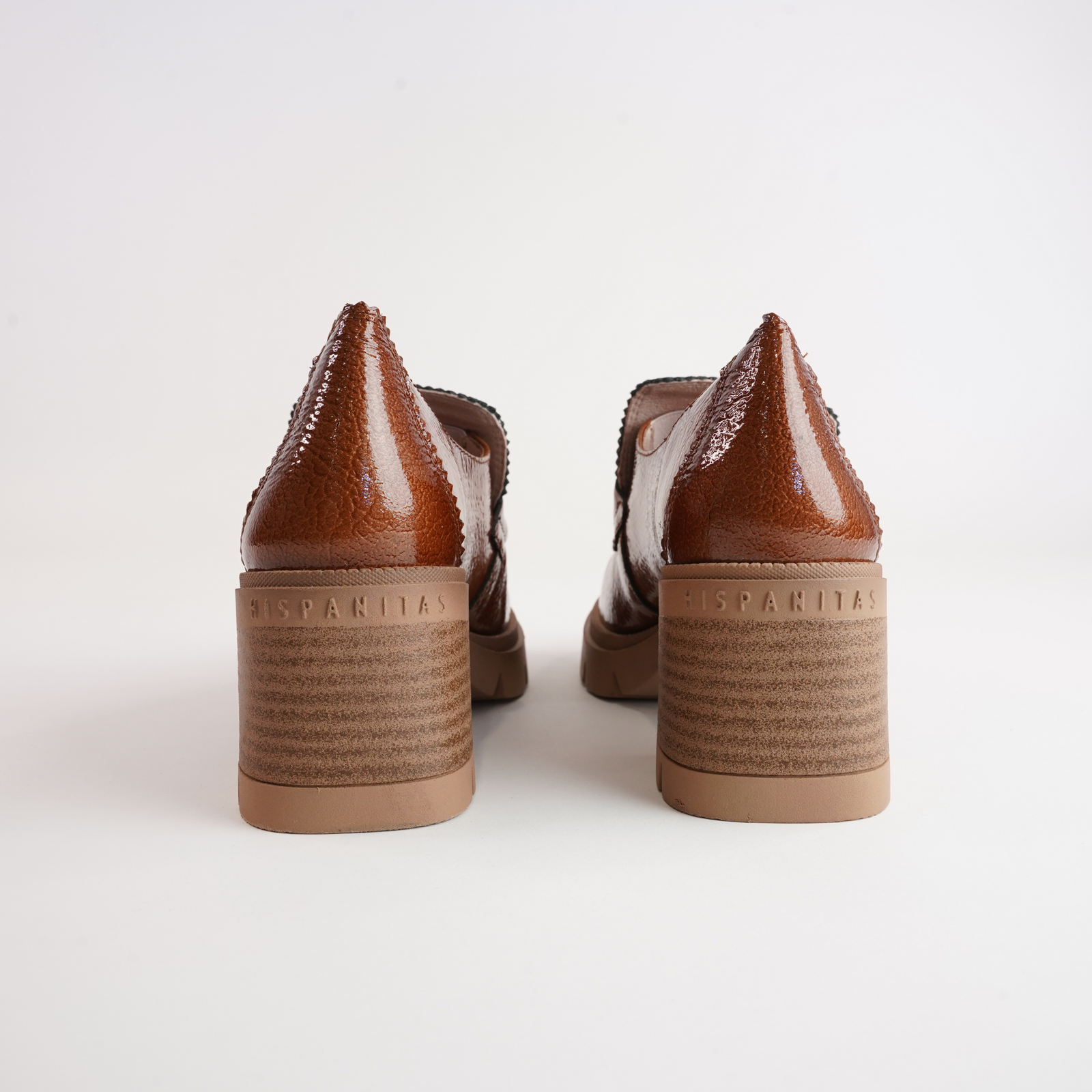 Hi243604 Cuero Patent Leather Heels