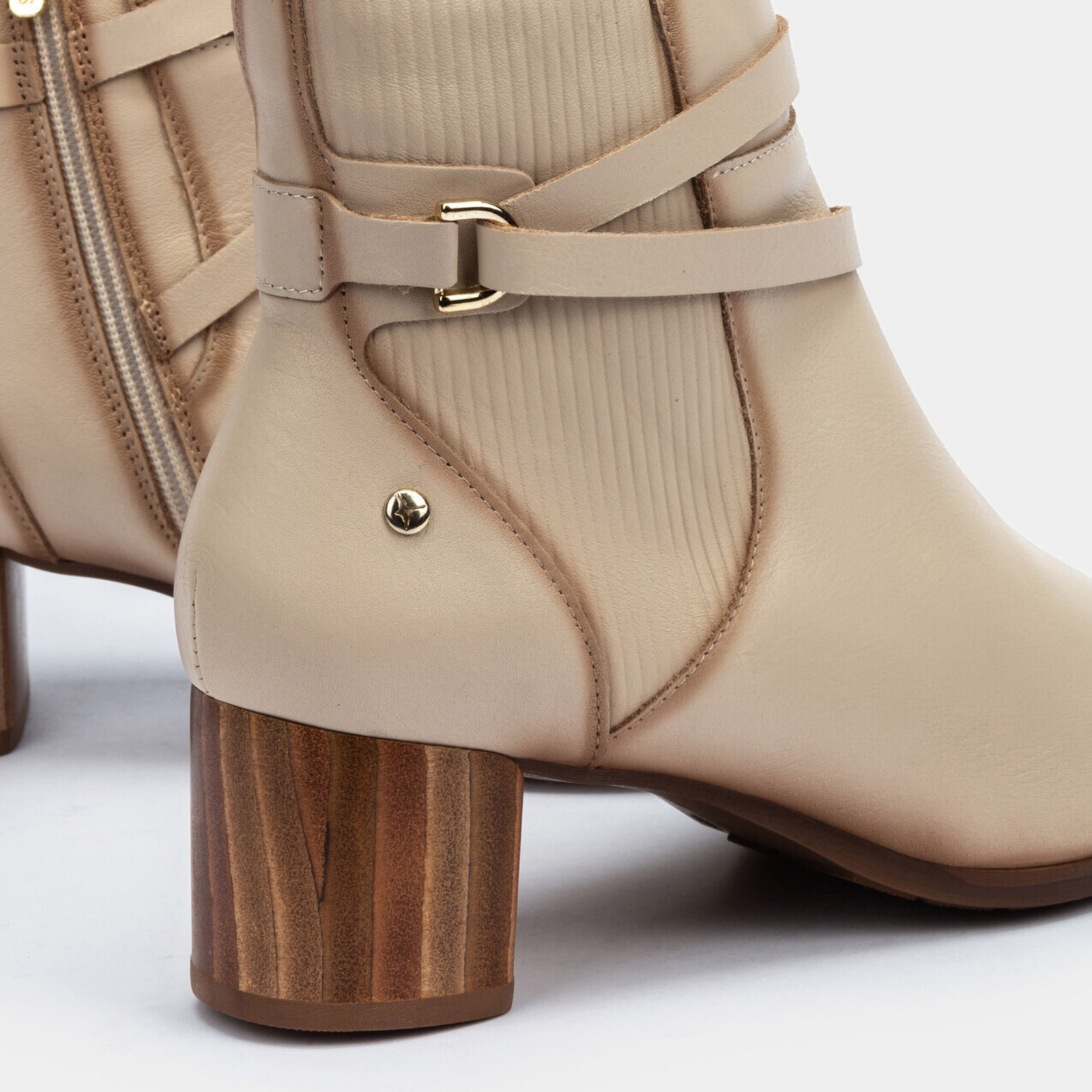 W17-8841 Marfil Leather Ankle Boots