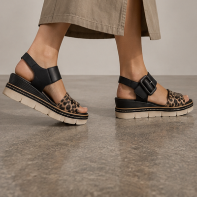 D2L53 Natural Leopard/Black Wedge Sandals