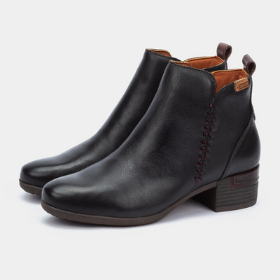 W6w-8950 Black Leather Ankle Boots