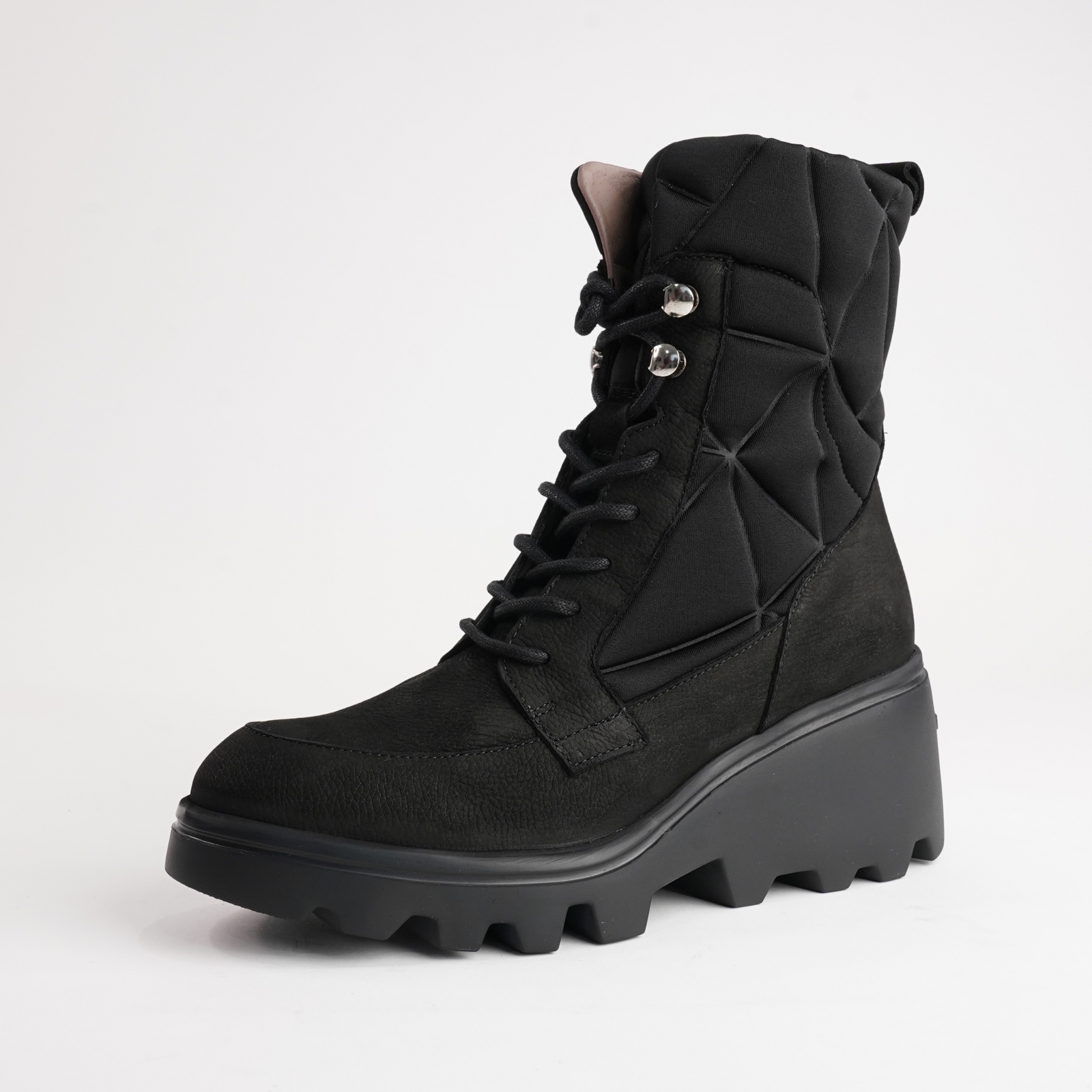 Eshy Black Leather Boots