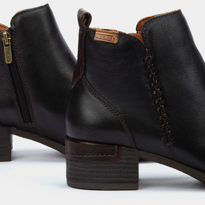 W6w-8950 Black Leather Ankle Boots
