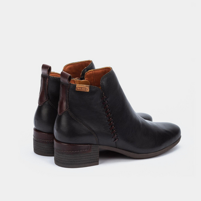 W6w-8950 Black Leather Ankle Boots