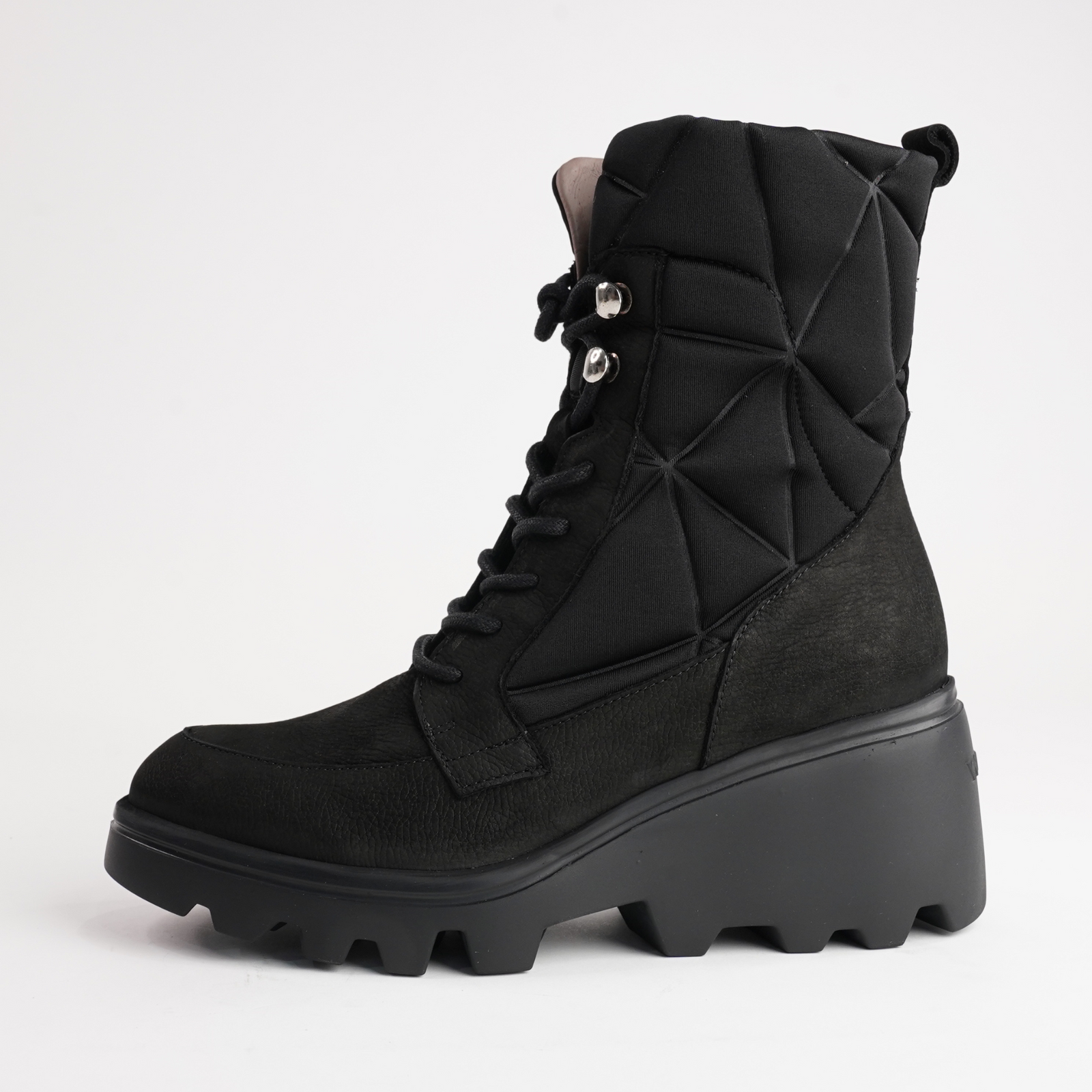 Eshy Black Leather Boots