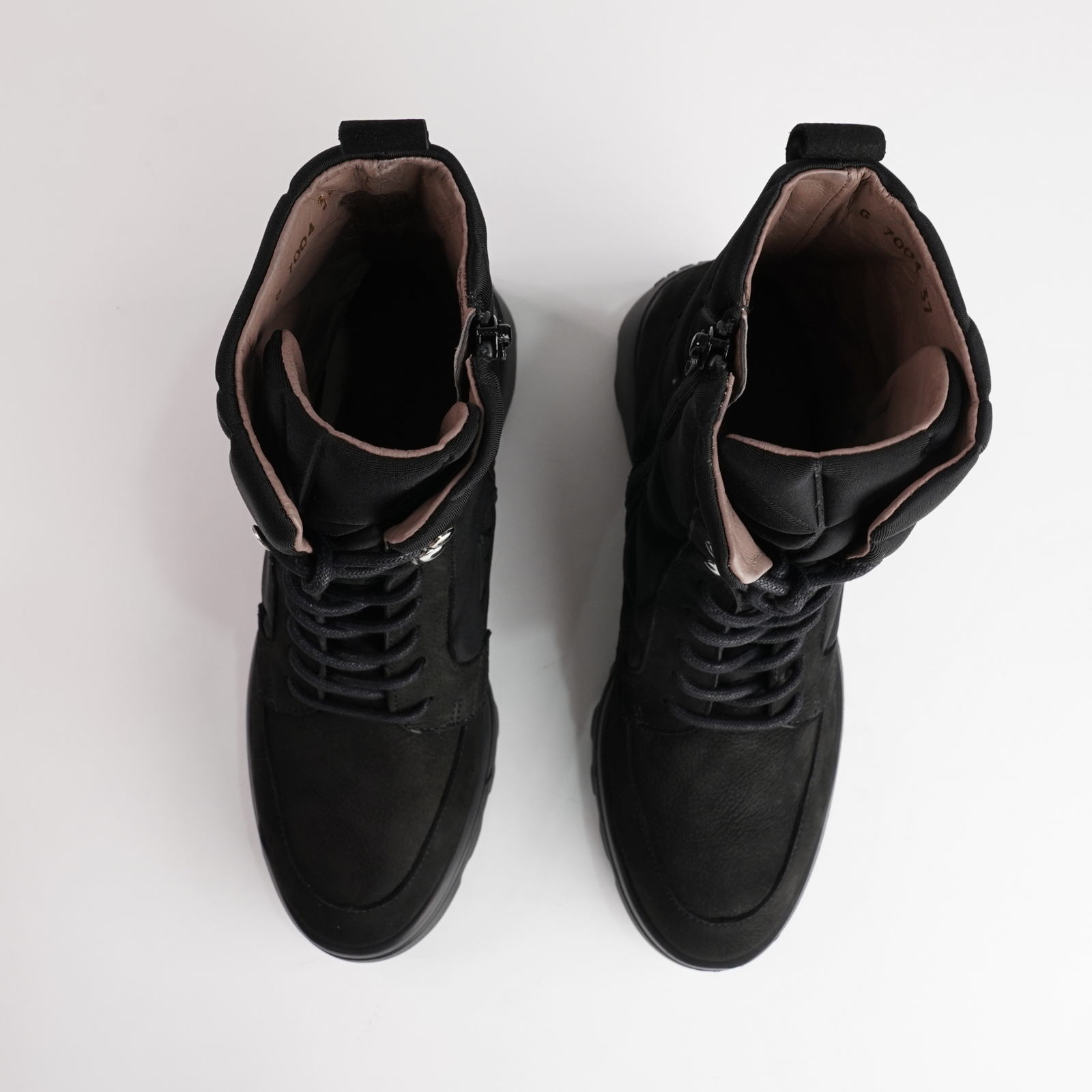 Eshy Black Leather Boots