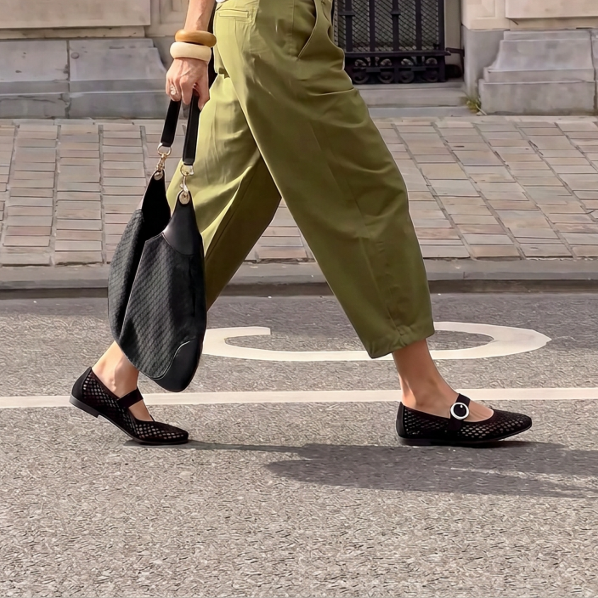 D0K18 Black Suede Ballet Flats