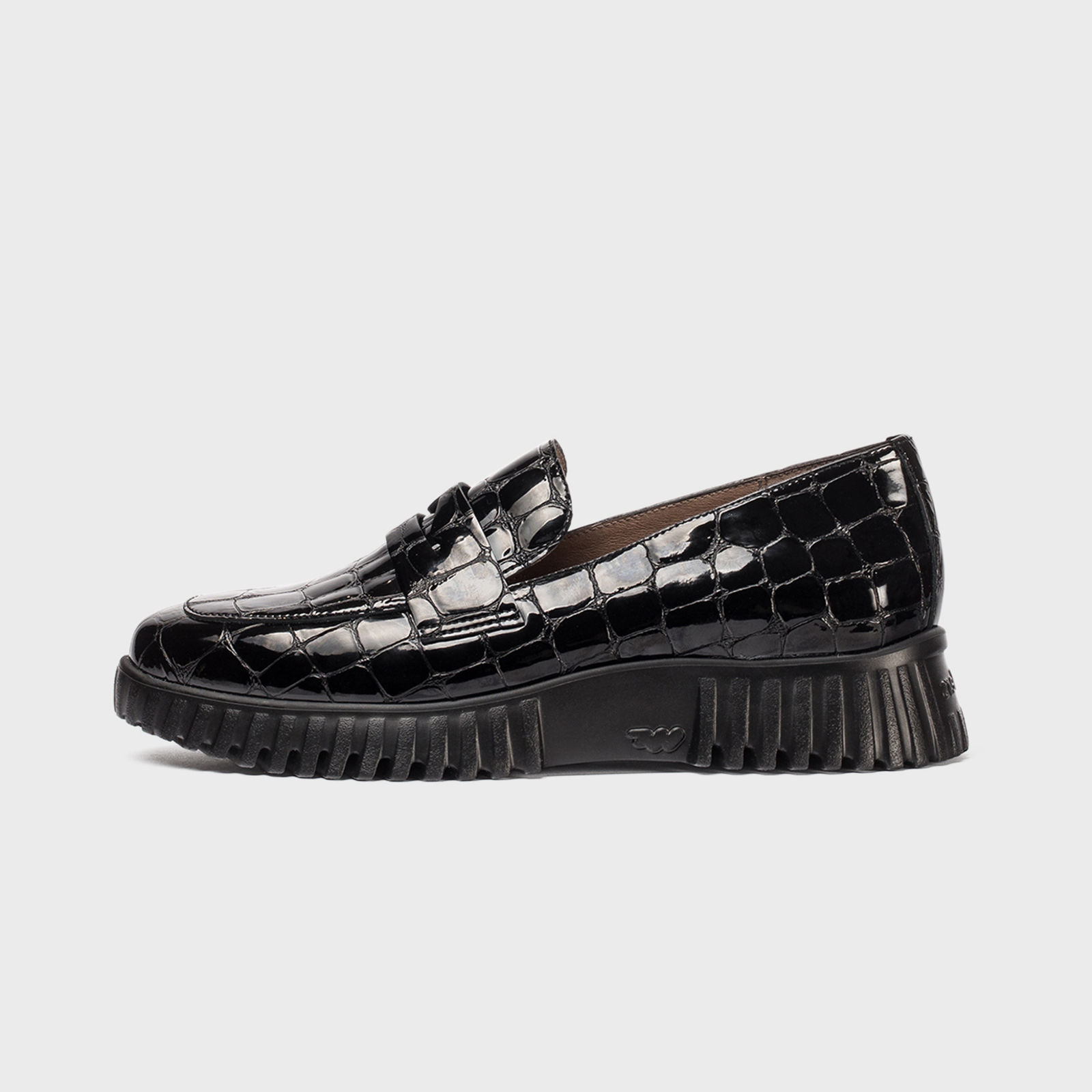 Nabia Negro Croc Patent Loafers