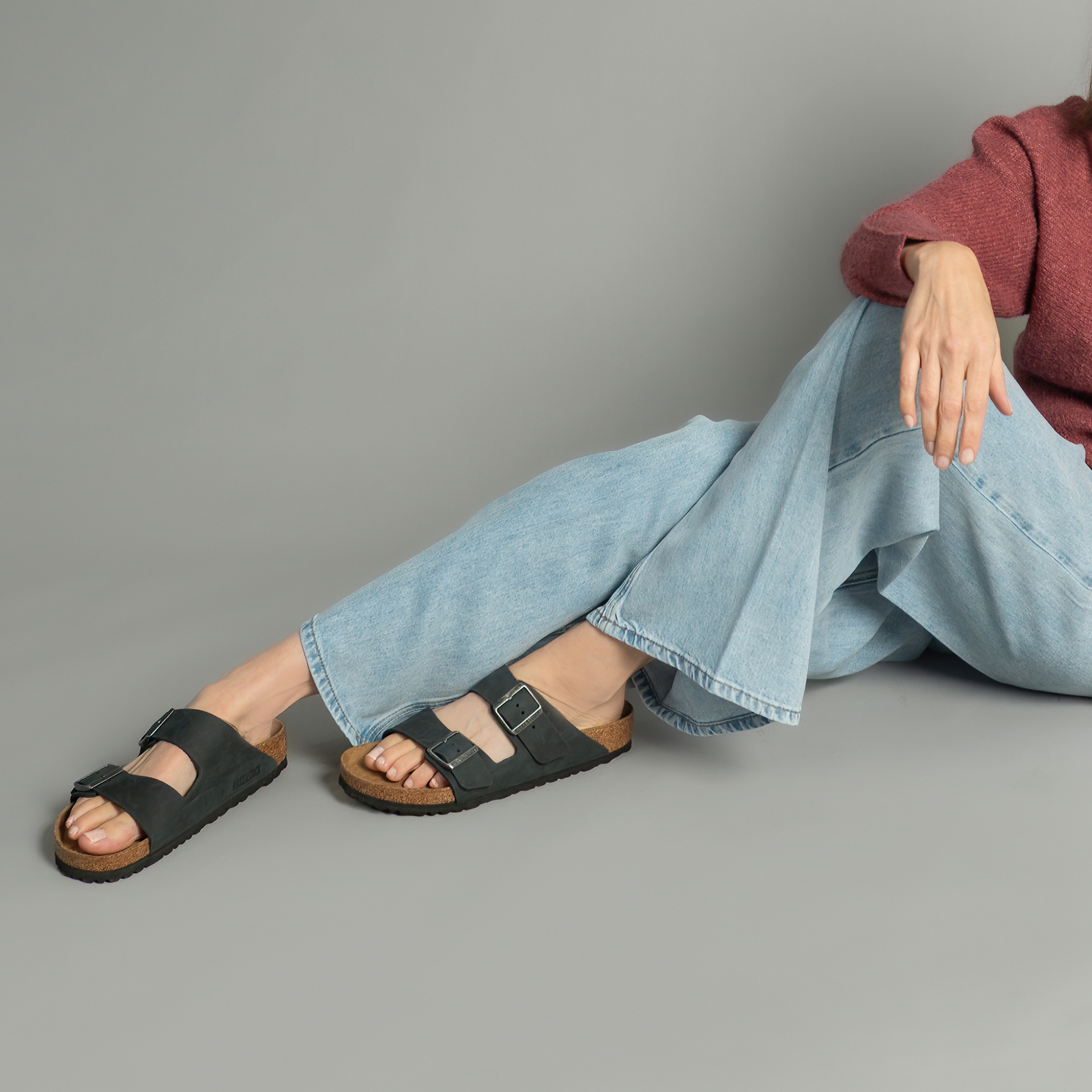 Arizona Oiled Leather Black Sandals