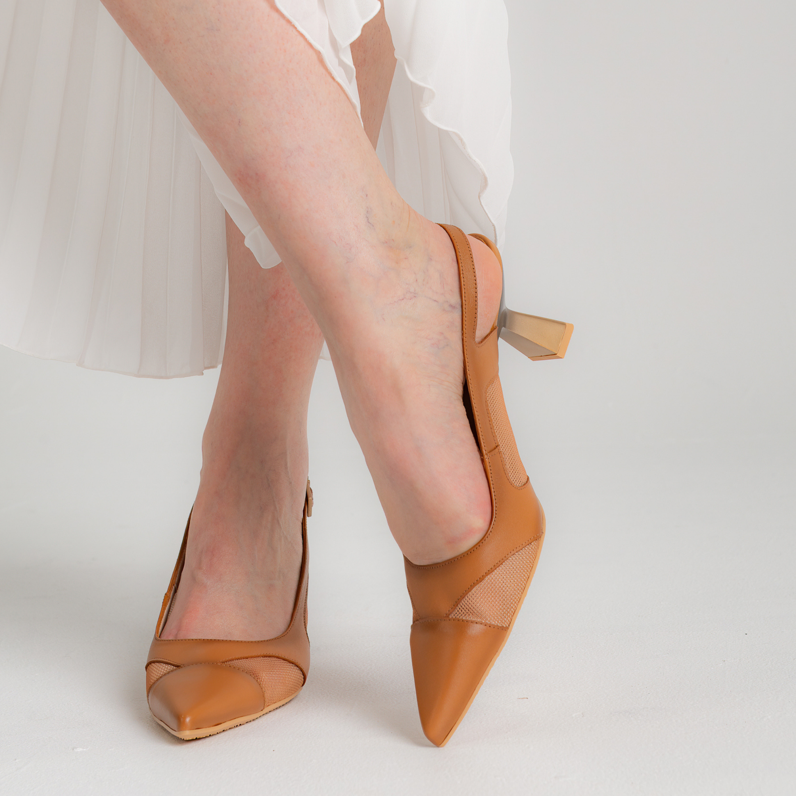 Hv254003 Tan Leather Heels