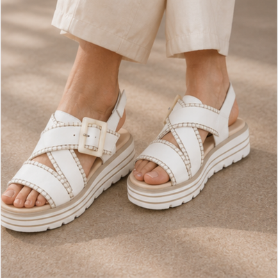 D3N51 White Leather Wedge Sandals