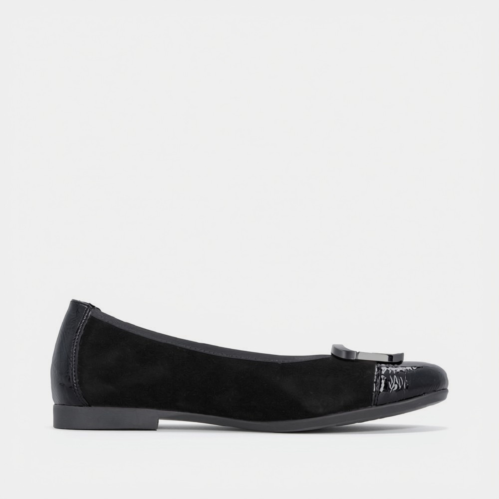 D0K12 Black Patent/ Black Suede Ballet Flats