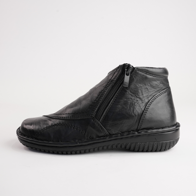 5250-27 Black Leather Ankle Boots