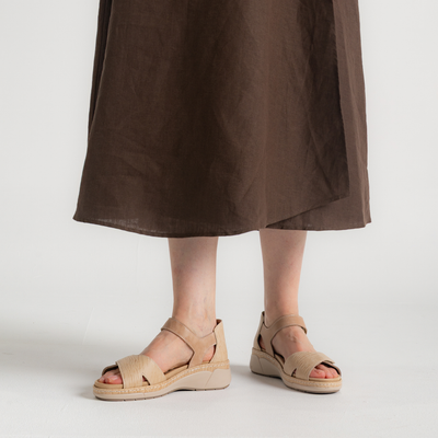 Dickens Sandy Leather Sandals