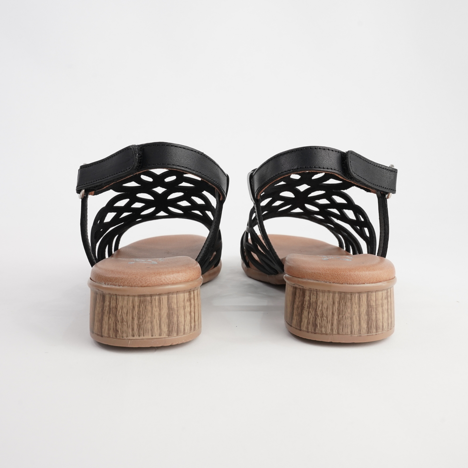 Hilite Black Leather Sandals