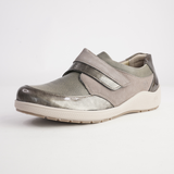 Poem Barrel Leather Flats