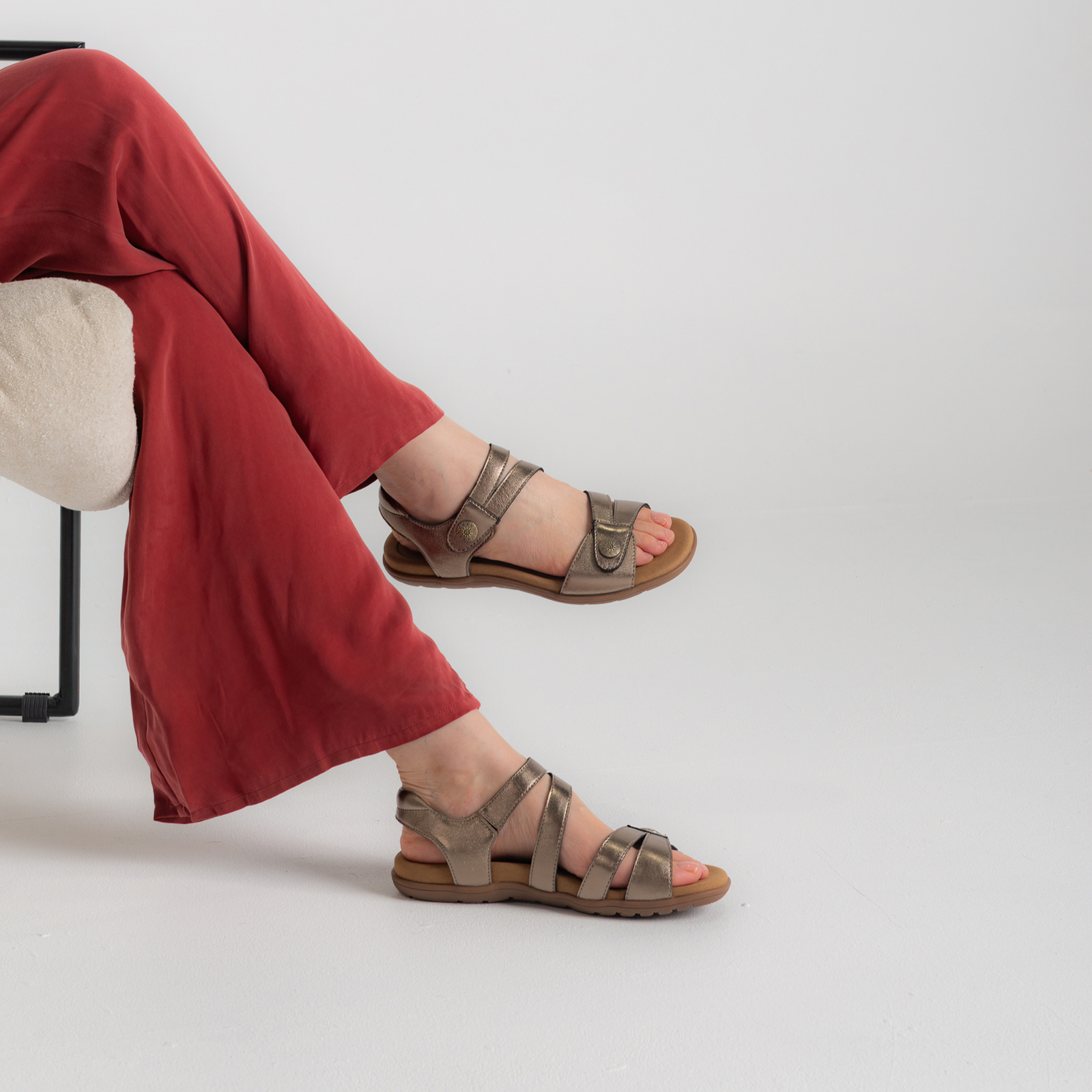 Trophy Bronze Leather Sandals