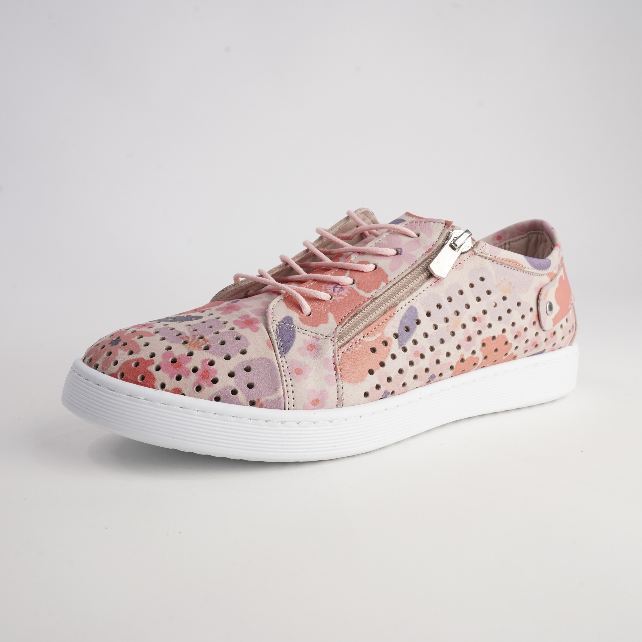 Eg17p Mojave Leather Sneakers